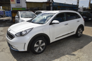 2017 Kia Niro 1.6 Gdi 8.9kwh 3 in White — image 5