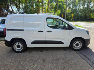 2019 Vauxhall Combo 1.6 Turbo D 2300 Edition L1 H1 Euro 6 (s/s) 4dr in White — image 4