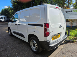 2019 Vauxhall Combo 1.6 Turbo D 2300 Edition L1 H1 Euro 6 (s/s) 4dr in White — image 6