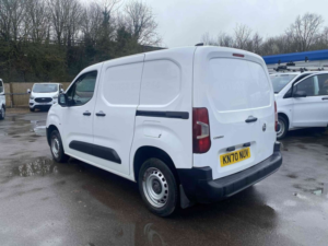 2020 Vauxhall Combo 1.5 Turbo D 2000 Edition Panel Van 4dr Diesel Manual L1 H1 Euro 6 (s/s) (100 Ps) in White — image 4