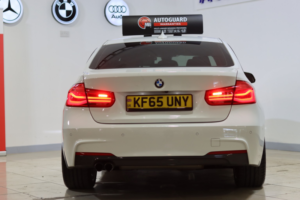 2015 BMW 3 Series 2.0 320i M Sport Auto Euro 6 (s/s) 4dr in White — image 3