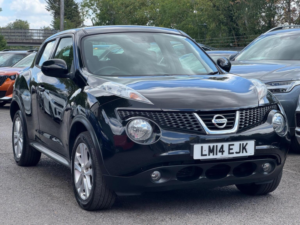 2014 Nissan Juke 1.6 Acenta CVT Euro 5 5dr in Black — image 5