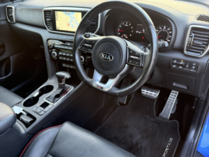 2020 Kia Sportage 1.6 T-Gdi Gt-Line S in Blue — image 6