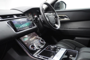 2019 Land Rover Range Rover Velar 2.0 D180 R-Dynamic S Auto 4WD Euro 6 (s/s) 5dr in Grey — image 2