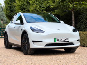 2024 Tesla Model Y Auto Rwd 5dr in White — image 2