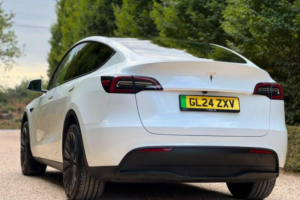 2024 Tesla Model Y Auto Rwd 5dr in White — image 4