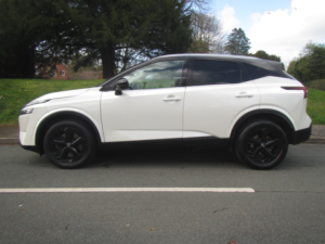 2023 Nissan Qashqai 1.5 H E-Power Kuro Edition - Damaged Cat S - Drive Away in White — image 4