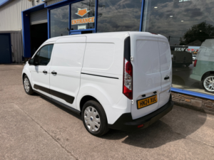 2024 Ford Transit Connect 1.5 230 Ecoblue Trend Panel Van 5dr Diesel Manual L2 Euro 6 100 Ps in White — image 4