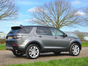 2018 Land Rover Discovery Sport 2.0 Td4 Hse Auto 4WD Euro 6 (s/s) 5dr in Grey — image 4