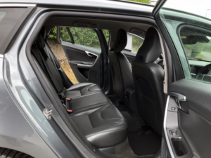 2017 Volvo V60 2.4 Se Nav D5 Twin Engine Diesel Plug-In-Hybrid Automatic AWD - Full Service History in Grey — image 6