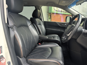 2015 Nissan Elgrand Nissan Elgrand 2015 Highway Star Premium Model 2.5 5dr MPV Petrol Petrol Automatic in White — image 3