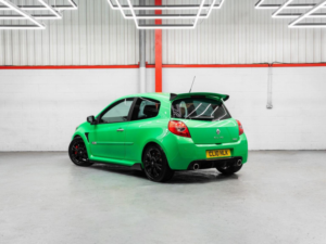 2010 Renault Clio 2.0 Renaultsport Euro 4 3dr in Green — image 4