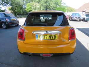 2017 MINI Hatch 1.2 One Auto Euro 6 (s/s) 3dr in Orange — image 6