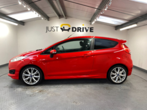 2014 Ford Fiesta 1.0t Ecoboost Zetec S Hatchback 3dr Petrol Manual Euro 5 (s/s) (125 Ps) in Red — image 2