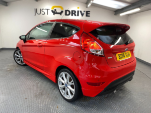 2014 Ford Fiesta 1.0t Ecoboost Zetec S Hatchback 3dr Petrol Manual Euro 5 (s/s) (125 Ps) in Red — image 3