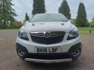 2016 Vauxhall Mokka 1.6 Cdti Se in White — image 2