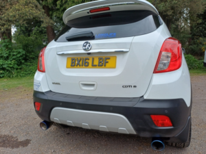 2016 Vauxhall Mokka 1.6 Cdti Se in White — image 4