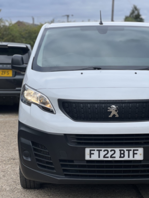 2022 Peugeot Expert 2.0 Bluehdi 1400 Professional Premium in White — image 3