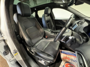 2019 Jaguar F-Pace 2.0 D180 Chequered Flag Auto AWD Euro 6 (s/s) 5dr in White — image 3
