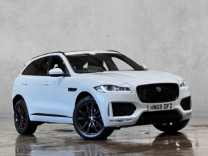 2019 Jaguar F-Pace 2.0 D180 Chequered Flag Auto AWD Euro 6 (s/s) 5dr in White — image 5