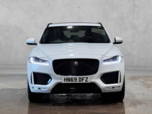 2019 Jaguar F-Pace 2.0 D180 Chequered Flag Auto AWD Euro 6 (s/s) 5dr in White — image 6