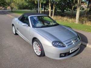 2004 MG Tf 1.8 Sunstorm Se Convertible 2dr Petrol Manual (184 G/km, 134 Bhp) in Multicolour — image 2