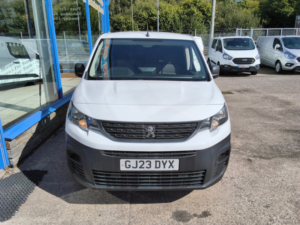 2023 Peugeot Partner 1.5 Bluehdi 1000 Professional Premium + Standard Panel Van 5dr Diesel Manual Swb Euro 6 100 Bhp in White — image 3