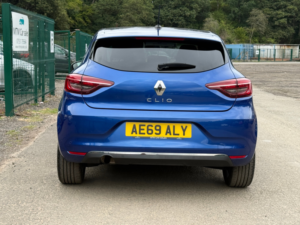 2020 Renault Clio 1.0 Tce S Edition Hatchback 5dr Petrol Manual Euro 6 (s/s) (100 Ps) in Blue — image 6