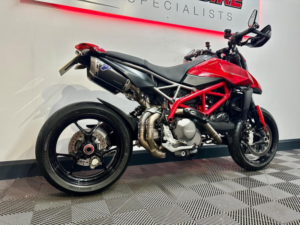 2018 Ducati Hypermotard 950 950 Euro 4 in Red — image 3