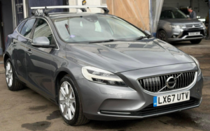 2017 Volvo V40 1.5 T3 Inscription Auto Euro 6 (s/s) 5dr in Grey — image 5
