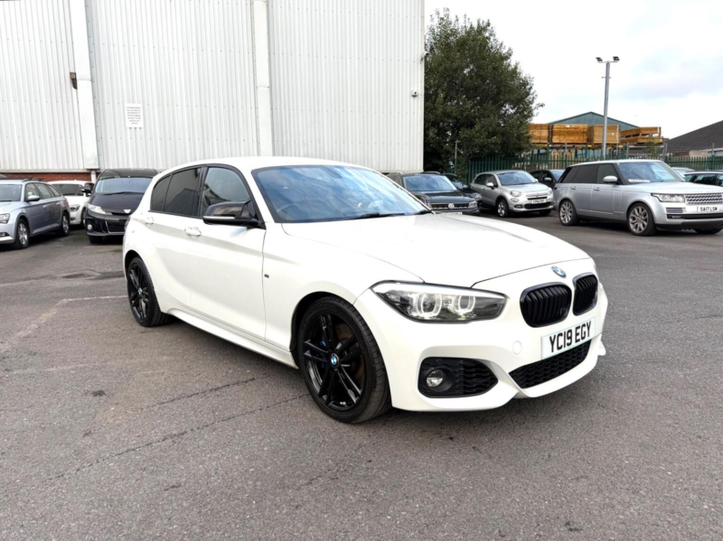 2019 BMW 1 Series 1.5 118i Gpf M Sport Shadow Edition Euro 6 (s/s) 5dr in White — image 1