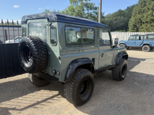 1991 Land Rover Defender 90 2.5 200tdi*beast*bargain*nice Refurb in Black — image 2