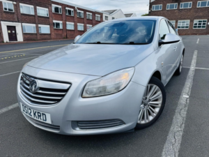 2012 Vauxhall Insignia 2.0 Cdti Se Nav in Silver — image 2