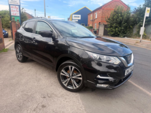 2017 Nissan Qashqai 1.5 Dci N-Connecta Euro 6 (s/s) 5dr in Black — image 2
