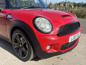 2010 MINI Cooper 1.6 Cooper S Convertible in Red — image 6