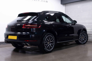 2016 Porsche Macan 3.0 V6 S Pdk 4WD Euro 6 (s/s) 5dr in Black — image 3