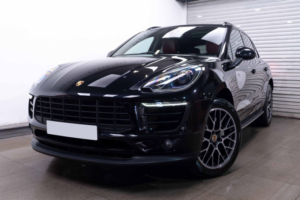 2016 Porsche Macan 3.0 V6 S Pdk 4WD Euro 6 (s/s) 5dr in Black — image 5
