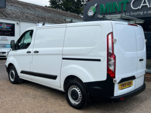 2019 Ford Transit Custom 2.0 280 Ecoblue in White — image 5