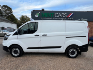 2019 Ford Transit Custom 2.0 280 Ecoblue in White — image 6