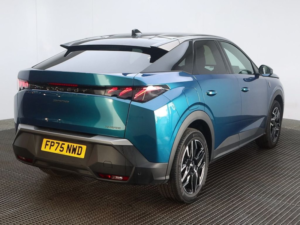 2025 Peugeot 3008 1.2 Gt SUV 5dr Petrol Hybrid E-Dsc6 Euro 6 (s/s) (145 Ps) in Blue — image 5