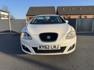 2012 SEAT Leon 1.6 Tdi Ecomotive Cr Se Copa in White — image 3