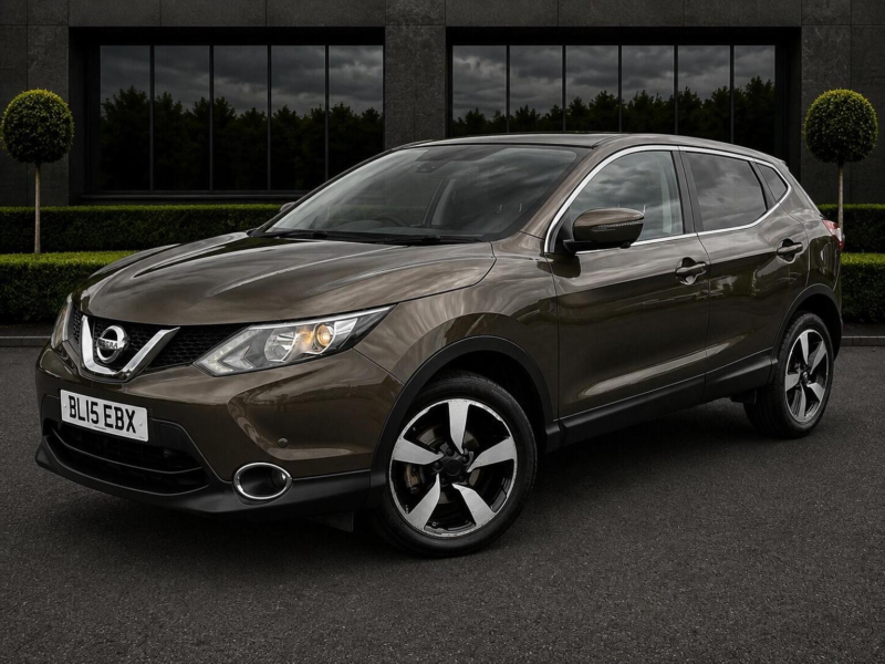 2015 Nissan Qashqai 1.5 Dci N-Tec 2WD Euro 5 (s/s) 5dr in Beige — image 1