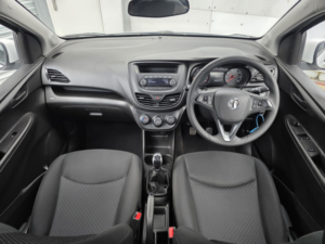2016 Vauxhall Viva 1.0 I Se in White — image 2