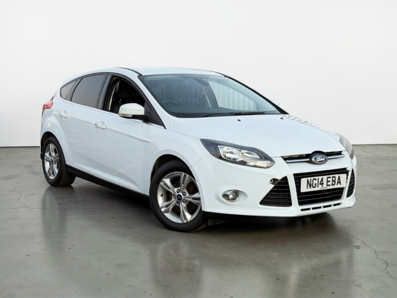 2014 Ford Focus 1.0t Ecoboost Titanium Navigator Hatchback 5dr Petrol Manual Euro 5 (s/s) (125 Ps) in Multicolour — image 1