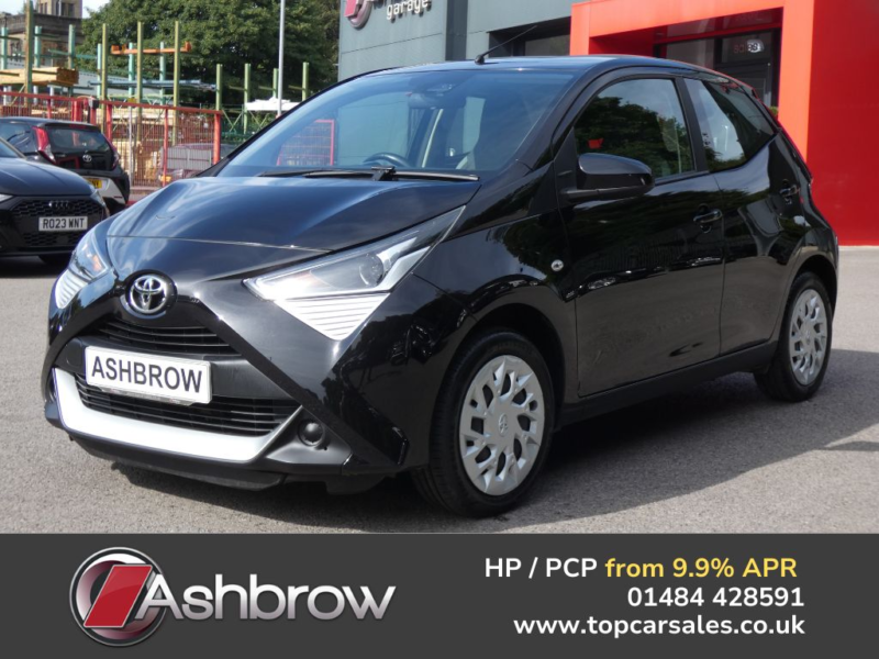 2021 Toyota Aygo 1.0 Vvt-I X-Play Tss 5d X-Shift 70 in Black — image 1