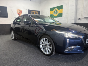 2017 Mazda Mazda3 1.5 Skyactiv-D Sport Nav in Blue — image 4