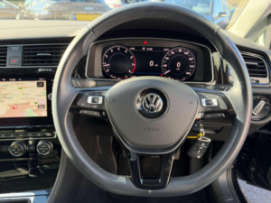 2018 Volkswagen Golf 1.5 Tsi Evo Gt Euro 6 (s/s) 5dr in Black — image 4