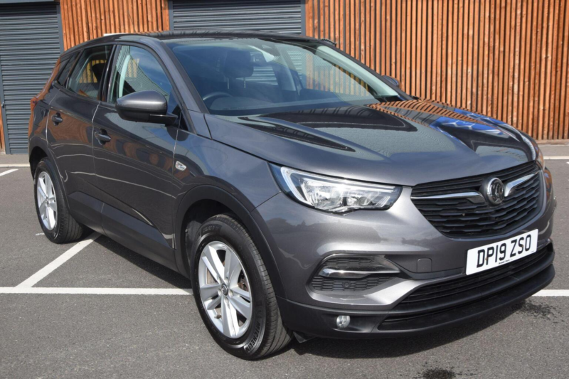 2019 Vauxhall Grandland X 1.2 Turbo Se Euro 6 (s/s) 5dr in Grey — image 1