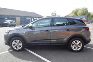 2019 Vauxhall Grandland X 1.2 Turbo Se Euro 6 (s/s) 5dr in Grey — image 4