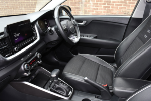 2025 Kia Stonic 1.0 T-Gdi Gt-Line SUV 5dr Petrol Dct Euro 6 (s/s) (98 Bhp) in Grey — image 4